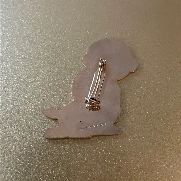 Vintage Charlie Brown & Snoopy Enamel Pin - Picture 4 of 4